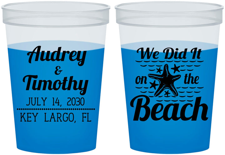 Custom Wedding 16 oz Color Changing Cups - We Did It On The Beach | 294