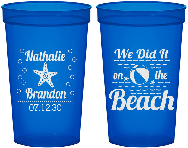 Custom Wedding 22 oz Translucent Cups - We Did It On The Beach | 287