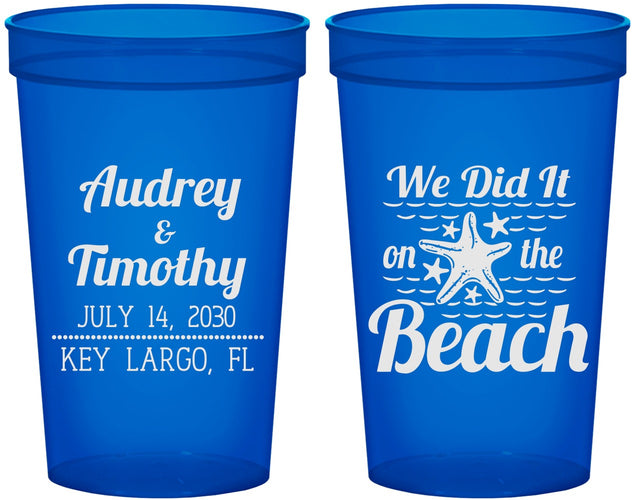 Custom Wedding 22 oz Translucent Cups - We Did It On The Beach | 294