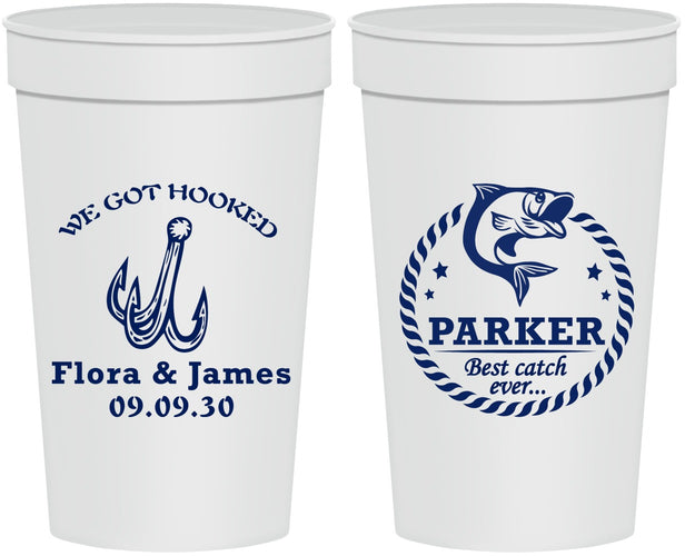 Personalized Wedding 32 oz Stadium Cups - We Got Hooked Fish | 392