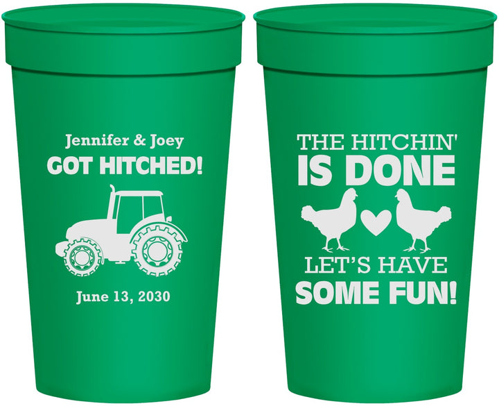 Personalized Wedding 32 oz Stadium Cups - Got Hitched Tractor | 397