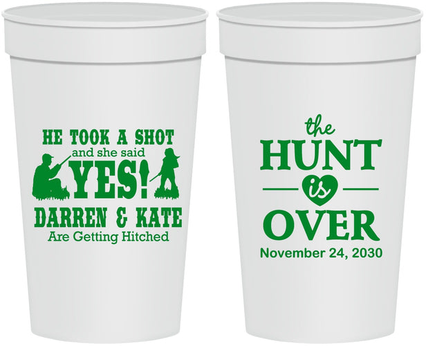 Personalized Wedding 32 oz Stadium Cups - The Hunt Is Over | 403