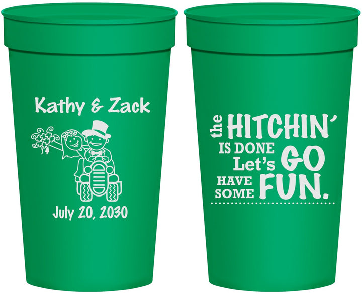 Personalized Wedding 32 oz Stadium Cups - Tractor Hitchin | 489